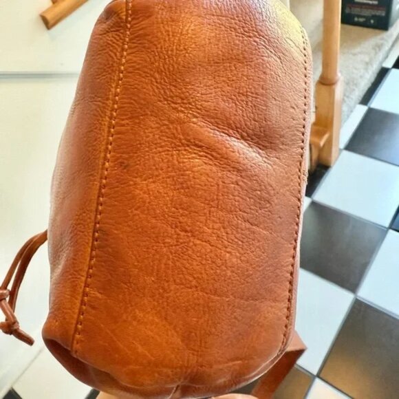 Beautiful Vilenca Holland Leather Bucket Bag FIRM PRICE PLEASE NEW FROM BOUTIQUE - Picture 5 of 5